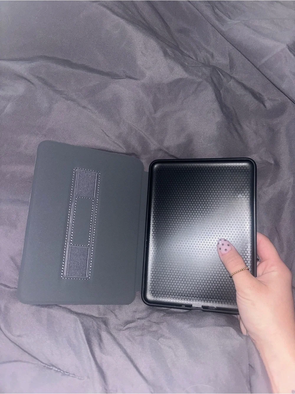 Kindle paperwhite case 7”